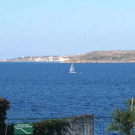Angeliki Apartamento *