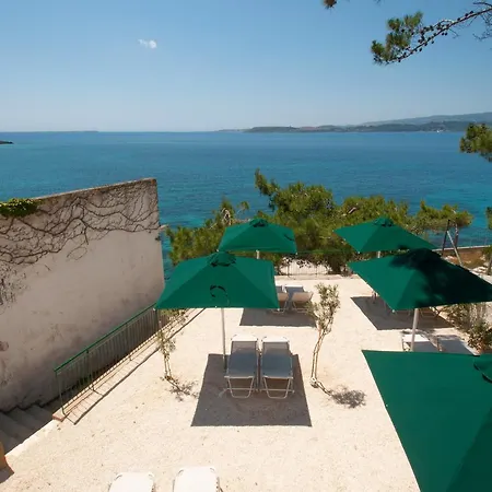 Angeliki Apartment *