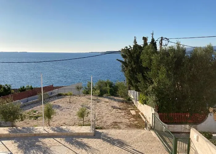 Angeliki Lägenhet *